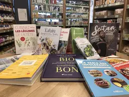 372-biocoop-forcalquier-jojoba-magasin-bio-alimentation-librairie.webp